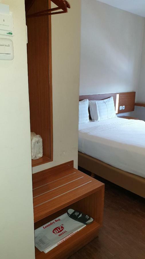 Biz Hotel City Center อัมบอน ภายนอก รูปภาพ
